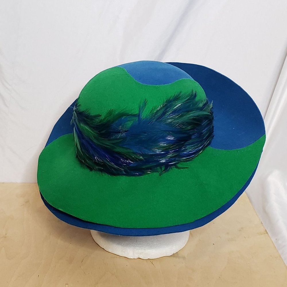 Vintage Excello Wool Hat Bright Blue Green Feathers Made USA Has Tag Sewn In